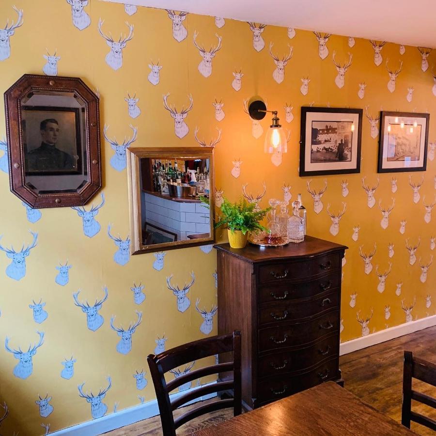 The Swan Inn ミッドハースト エクステリア 写真